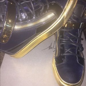 ❌SOLD❌ 100% Authentic Giuseppe Zanotti Dark Navy